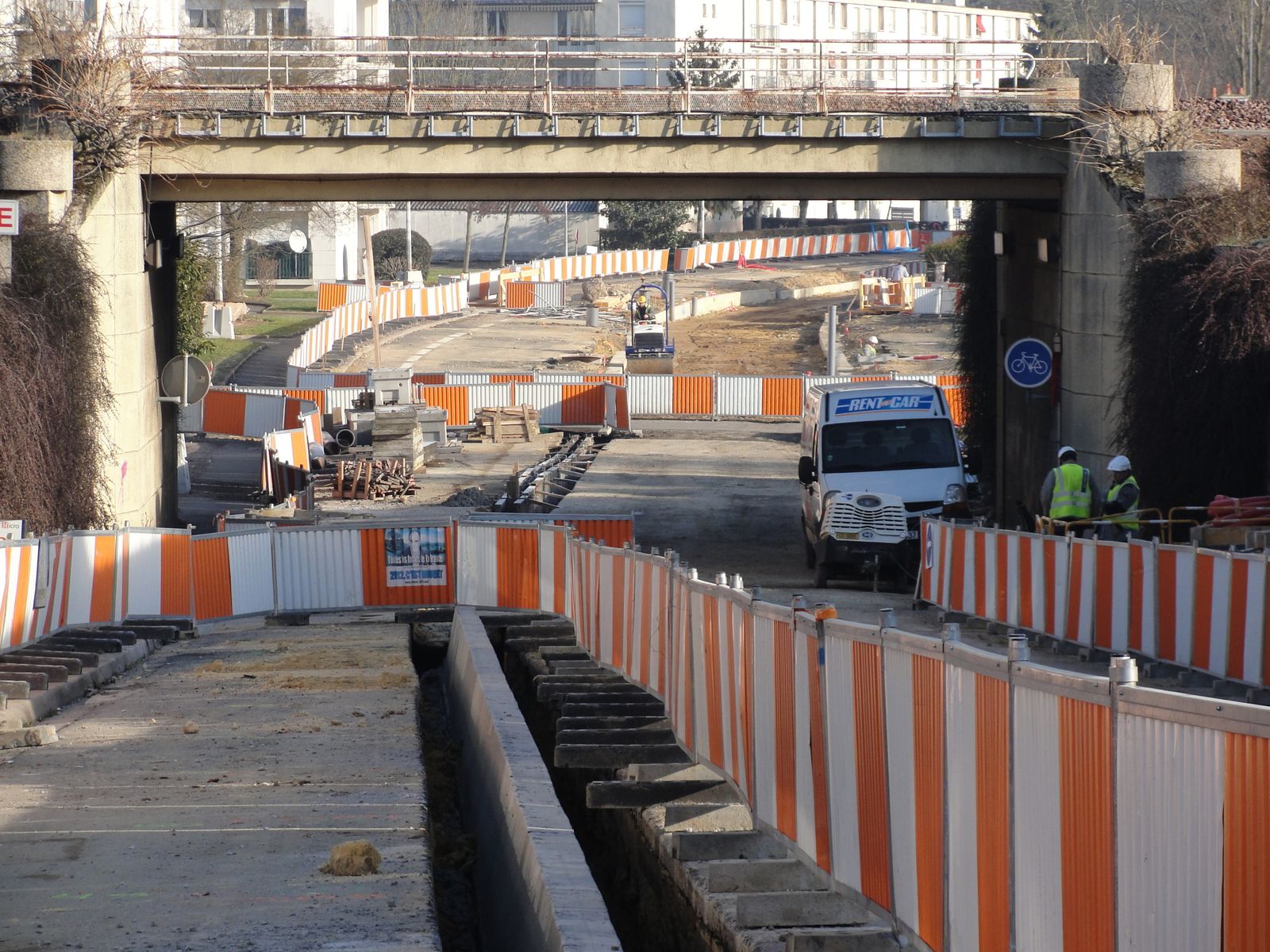 http://idata.over-blog.com/4/60/40/19/Construction-de-la-ligne---2011--3-/DSC01076.JPG