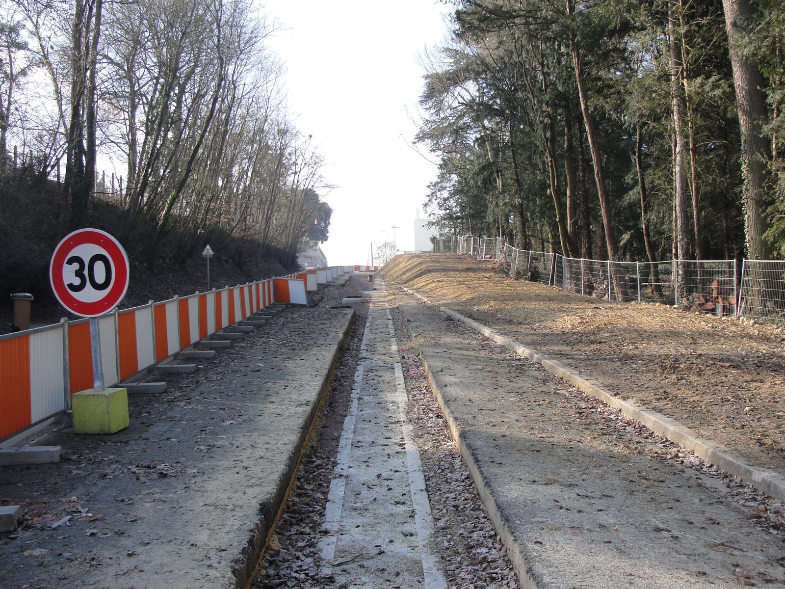 http://idata.over-blog.com/4/60/40/19/Construction-de-la-ligne---2011--3-/DSC01102.JPG