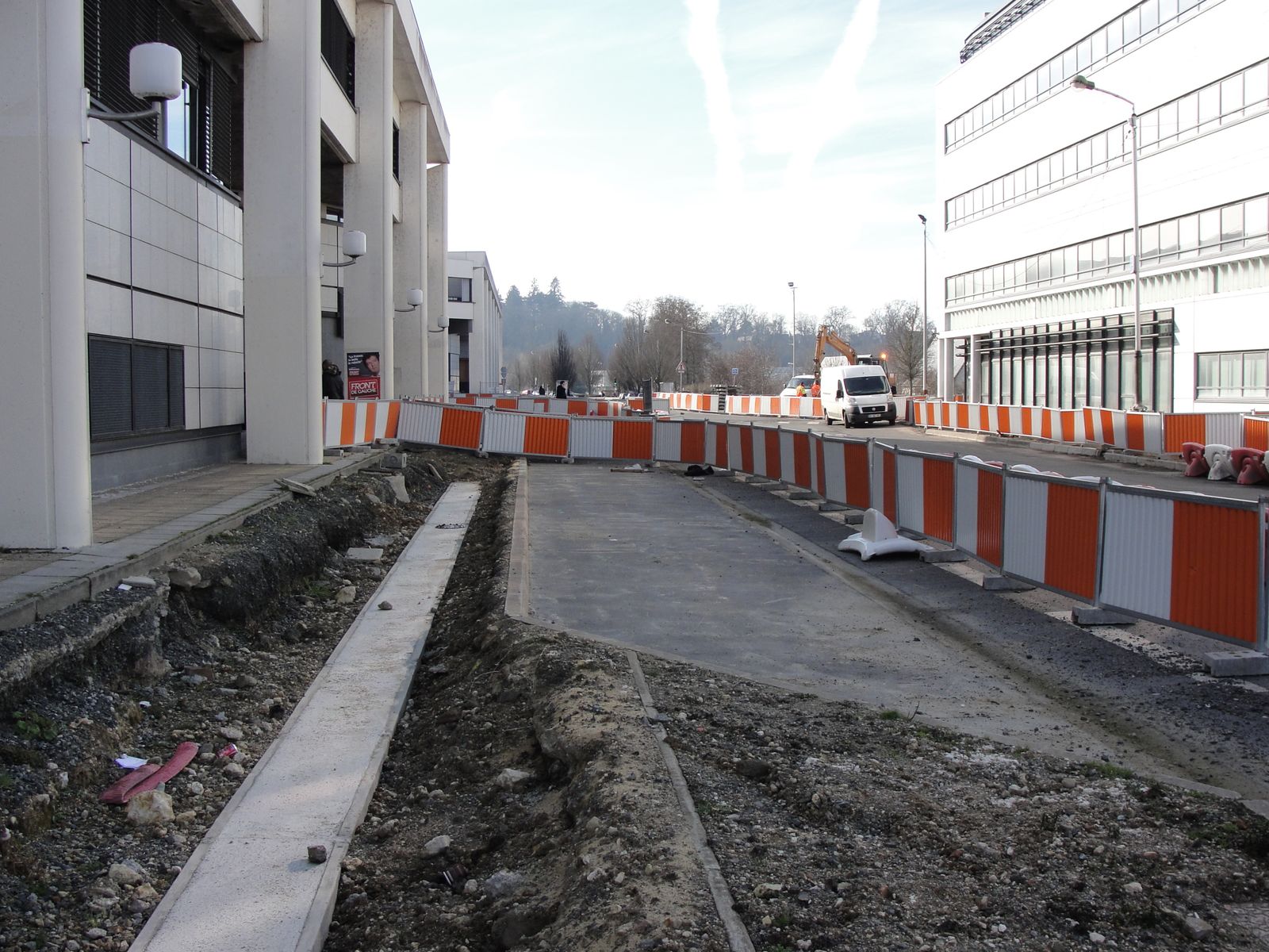 http://idata.over-blog.com/4/60/40/19/Construction-de-la-ligne---2011--3-/DSC01158.JPG