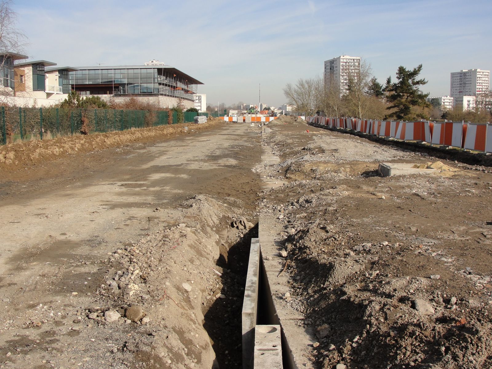 http://idata.over-blog.com/4/60/40/19/Construction-de-la-ligne---2011--3-/DSC01166.JPG