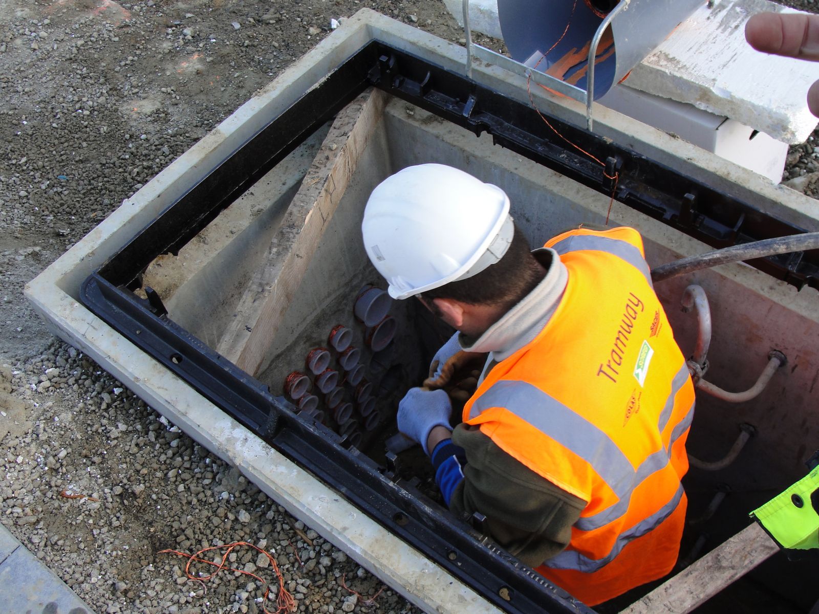 http://idata.over-blog.com/4/60/40/19/Construction-de-la-ligne---2011--3-/DSC07354.JPG