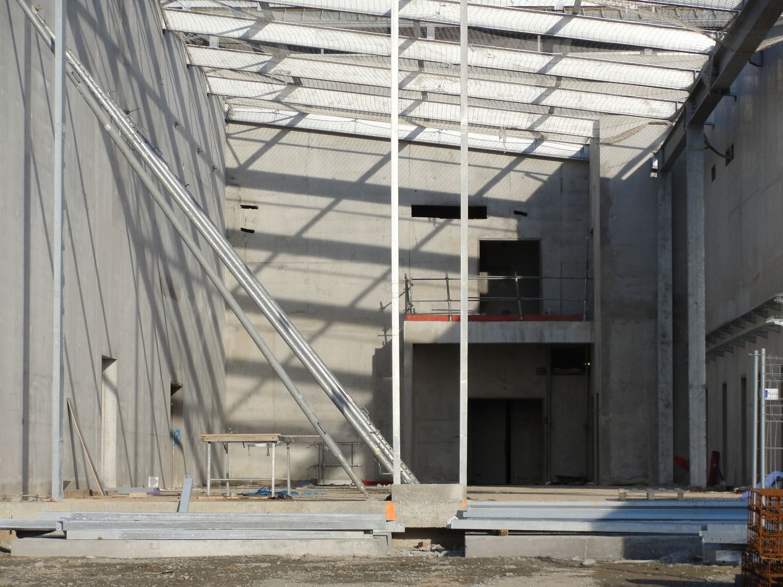 http://idata.over-blog.com/4/60/40/19/Construction-de-la-ligne---2011--3-/DSC07369.JPG