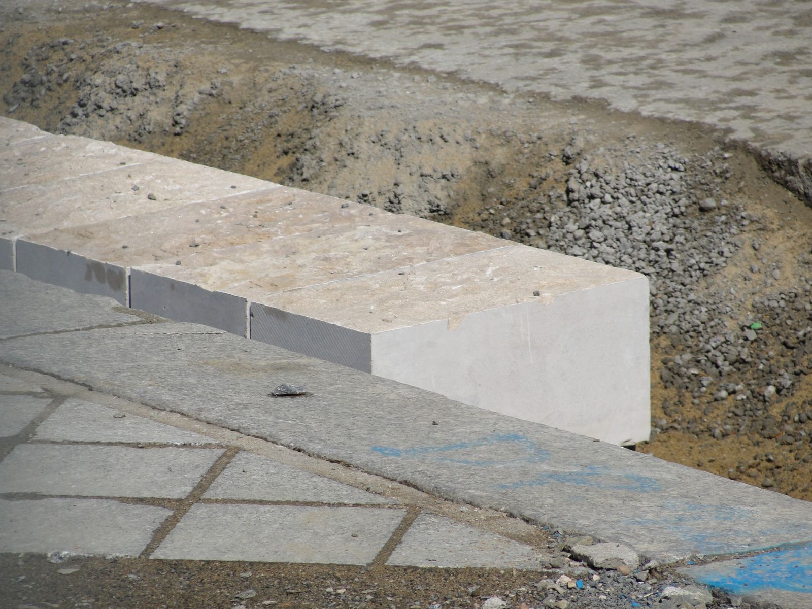 http://idata.over-blog.com/4/60/40/19/Construction-de-la-ligne---2011--3-/DSC07639.JPG