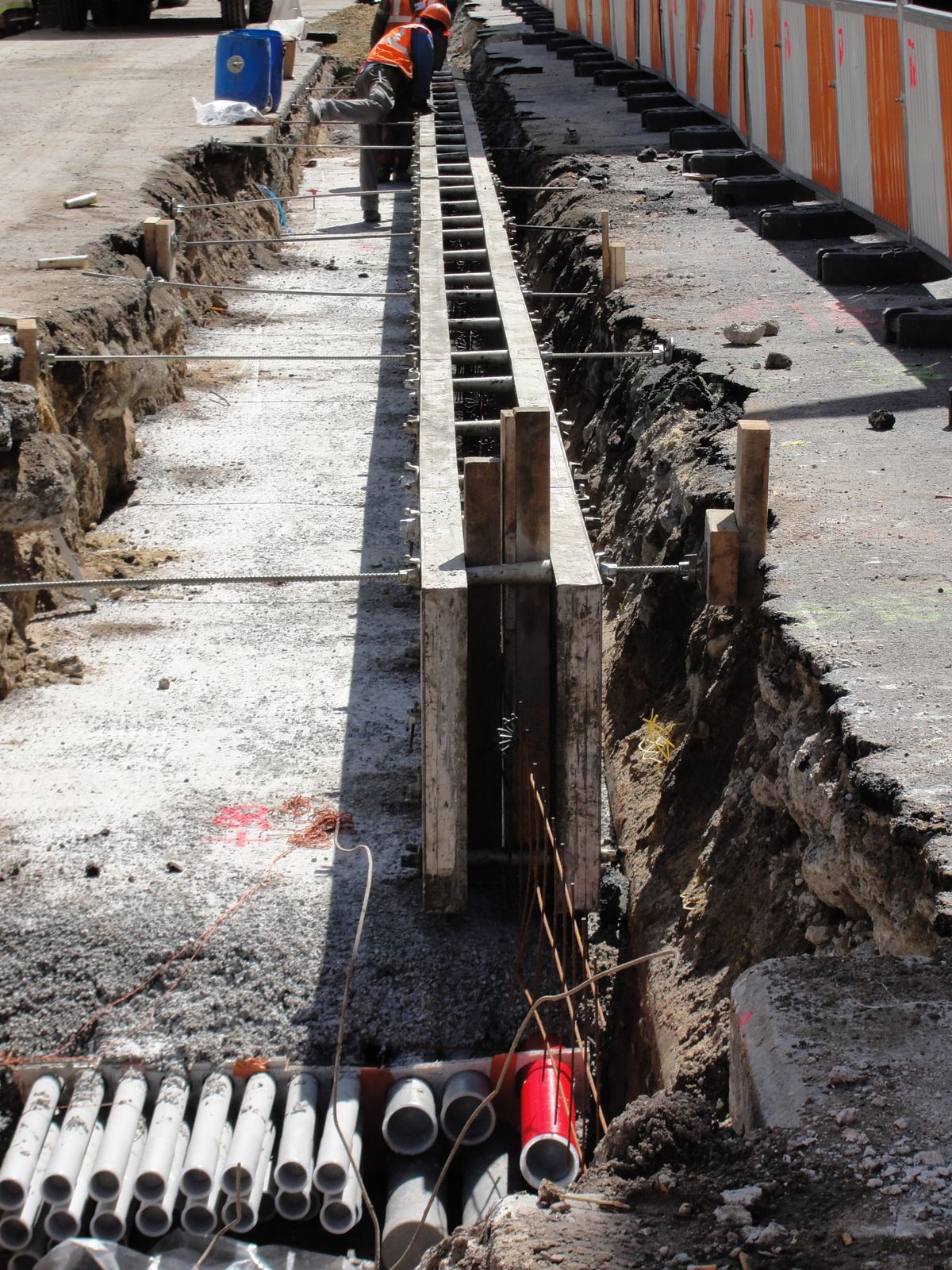 http://idata.over-blog.com/4/60/40/19/Construction-de-la-ligne---2011--3-/DSC07653.JPG