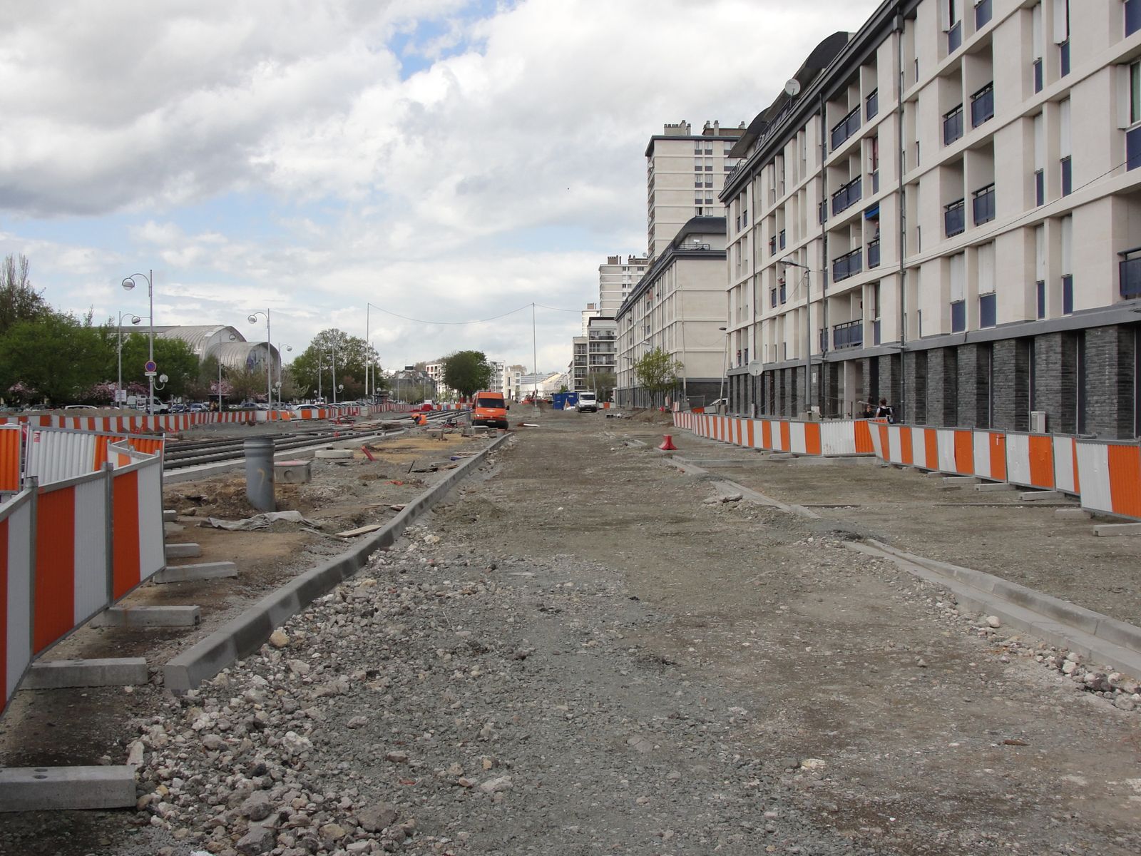 http://idata.over-blog.com/4/60/40/19/Construction-de-la-ligne---2012---1/DSC07701.JPG