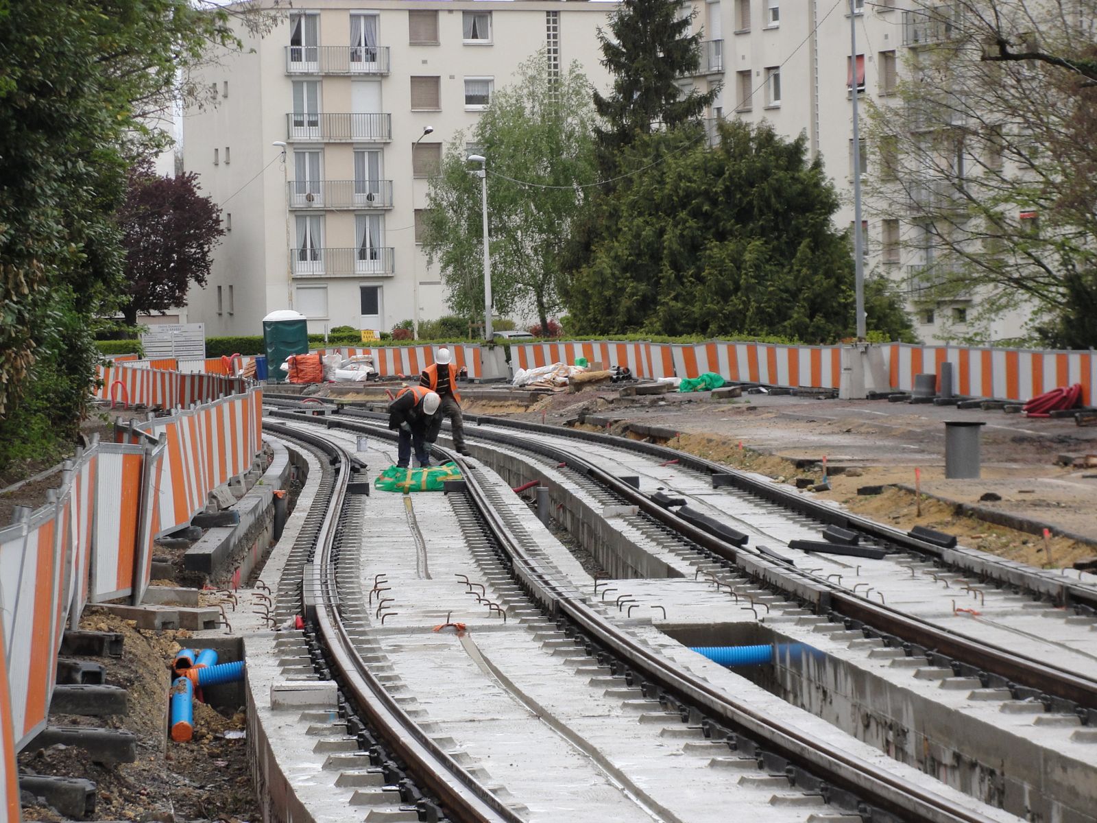 http://idata.over-blog.com/4/60/40/19/Construction-de-la-ligne---2012---1/DSC08162.JPG