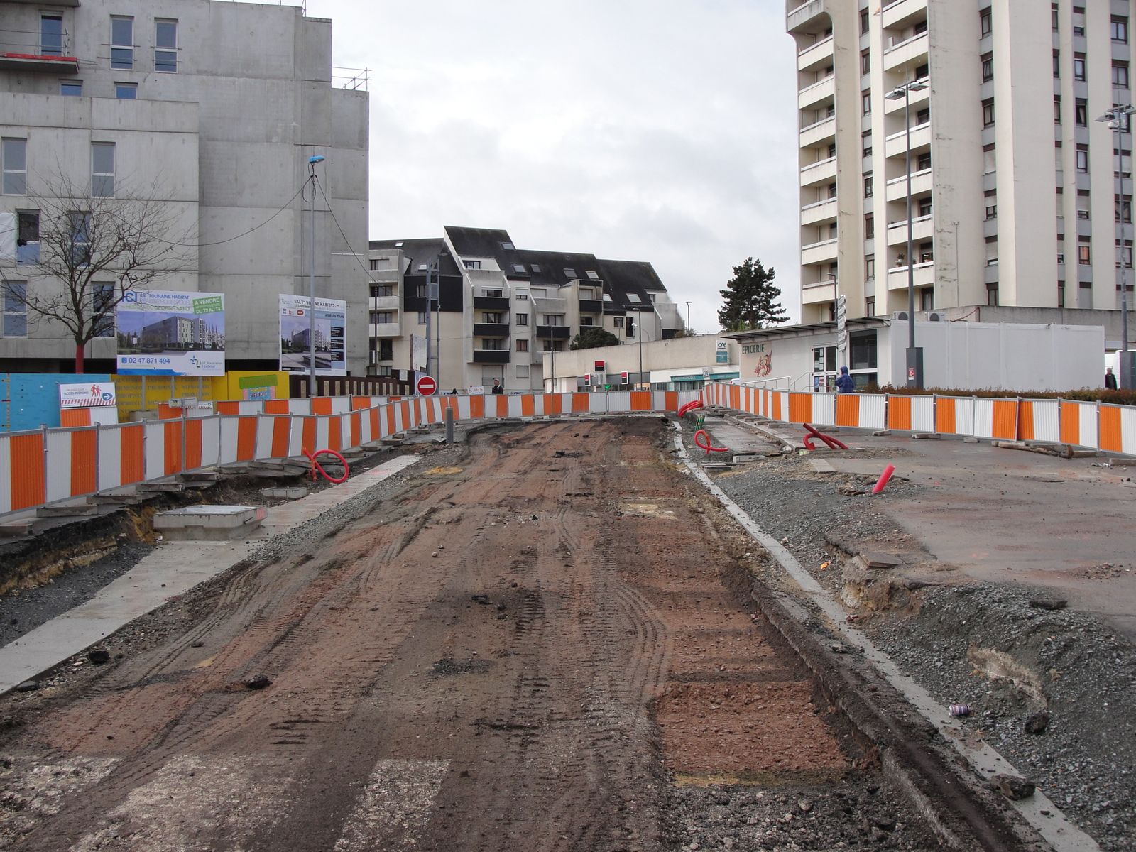http://idata.over-blog.com/4/60/40/19/Construction-de-la-ligne---2012---1/DSC08181.JPG