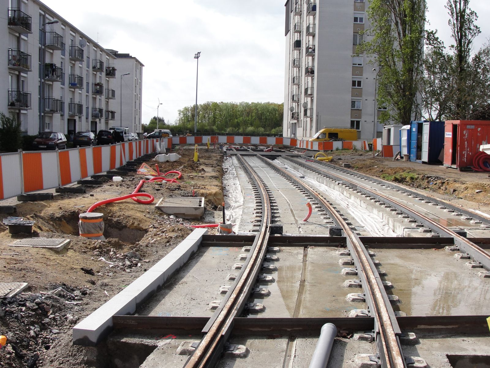 http://idata.over-blog.com/4/60/40/19/Construction-de-la-ligne---2012---1/DSC08215.JPG