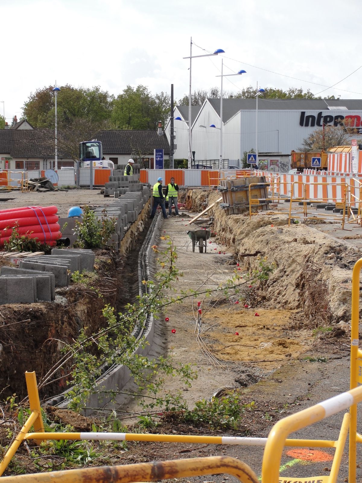 http://idata.over-blog.com/4/60/40/19/Construction-de-la-ligne---2012---1/DSC08248.JPG