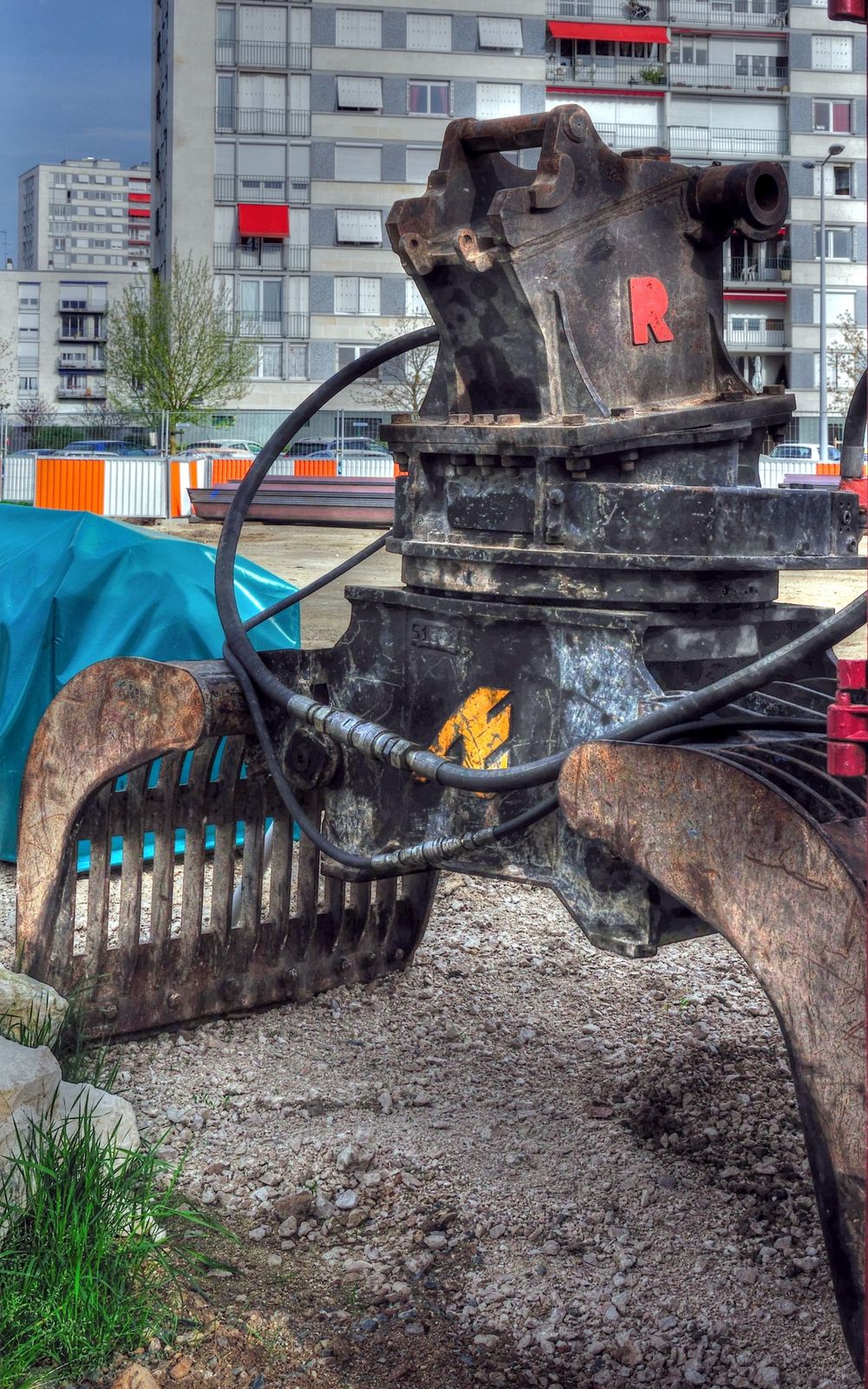 http://idata.over-blog.com/4/60/40/19/Tous-temoins-du-chantier/1-1-.jpg