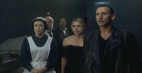 doctor_who_1x3a-oct07.jpg