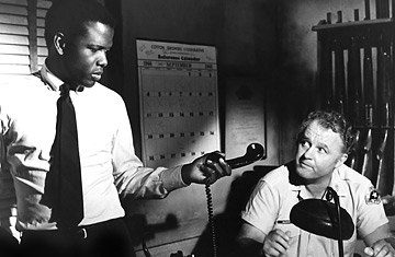 In-the-Heat-of-the-Night----Sidney-Poitier-et-Rod-Steiger.gif