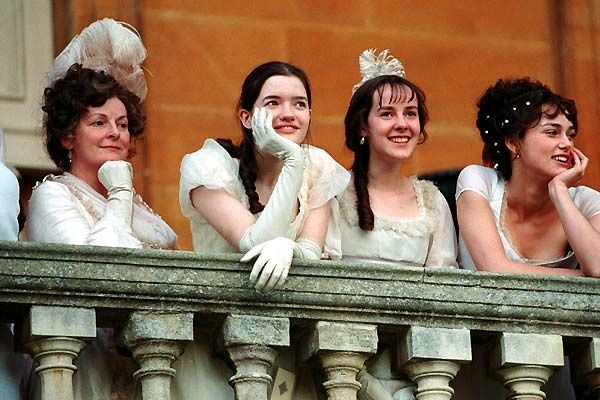 Brenda Blethyn, Jena Malone, Talulah Riley et Keira Knightley. Mars Distribution Brenda Blethyn, Jena Malone, Talulah Riley et Keira Knightley. Mars Distribution
