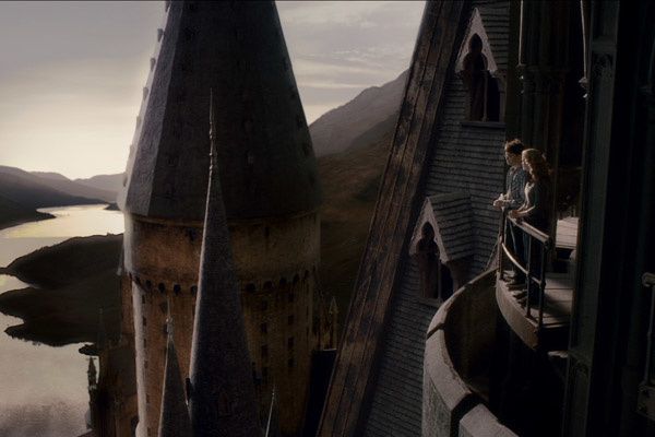 Daniel Radcliffe et Emma Watson. Warner Bros. France Daniel Radcliffe et Emma Watson. Warner Bros. France