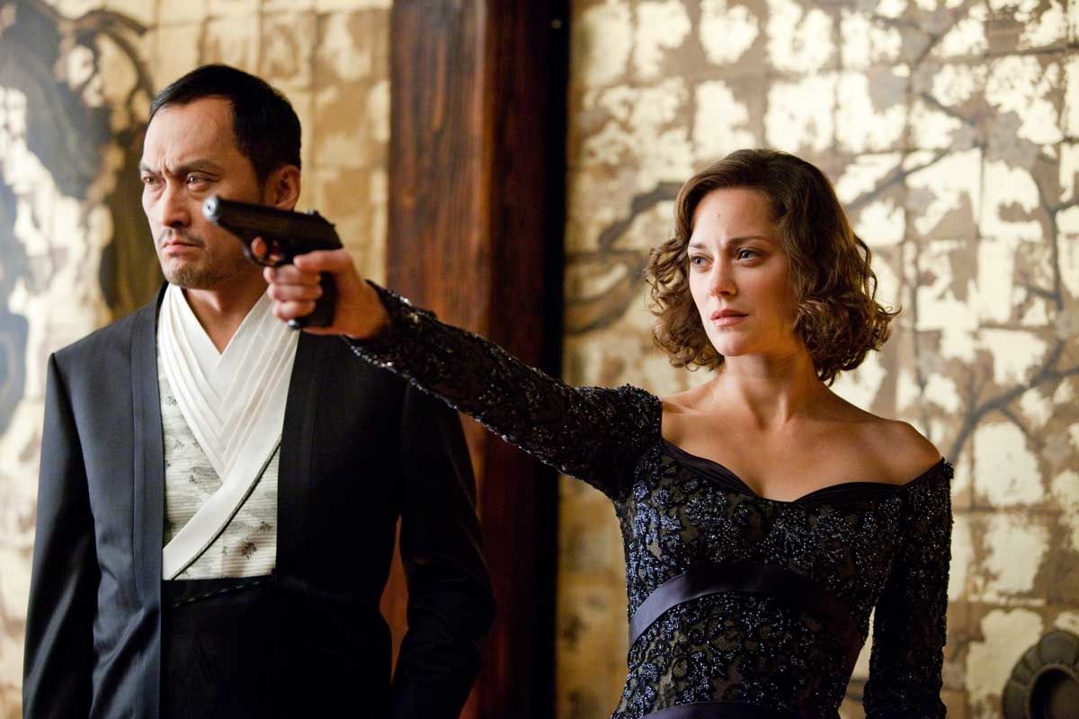 Ken Watanabe et Marion Cotillard. Warner Bros. France Ken Watanabe et Marion Cotillard. Warner Bros. France