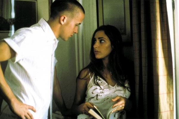 Wouwhhhh Ryan/Danny Balint et Carla/ Summer Phoenix: chaud chaud chaud, trop amoureux et sensible le Danny dans cette scène ***
