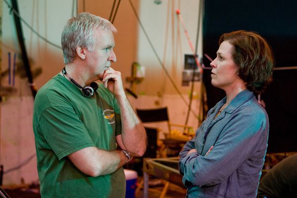 James Cameron et Sigourney Weaver sur le tournage d'Avatar. Twentieth Century Fox France