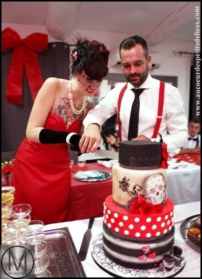 Decoupe-wedding-cake.jpg
