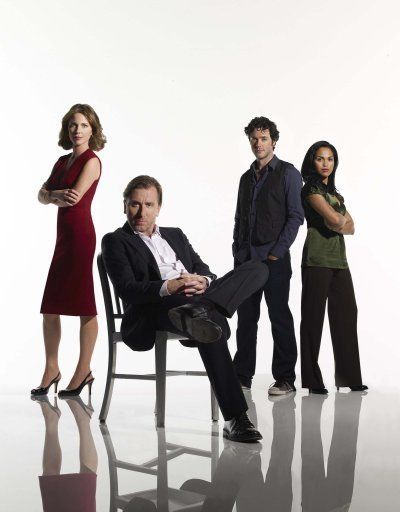 Lie To Me - Kelli Williams, Tim Roth, Brendan Hines et Monica Raymund Lie To Me - Kelli Williams, Tim Roth, Brendan Hines et Monica Raymund