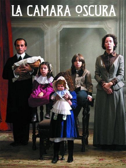  Maria Victoria Menis dans La Camara Oscura (Affiche)