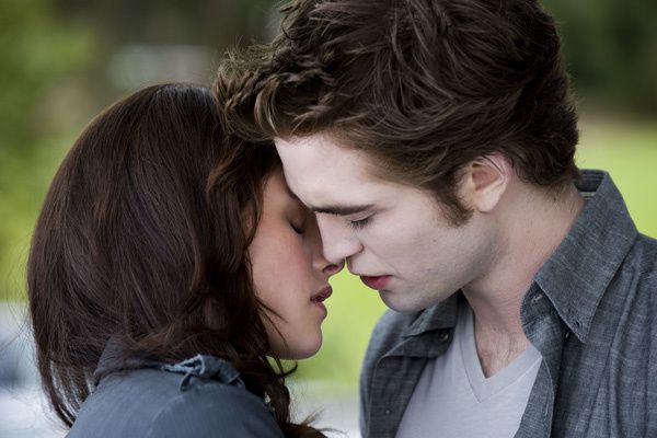 Kristen Stewart et Robert Pattinson. SND Kristen Stewart et Robert Pattinson. SND