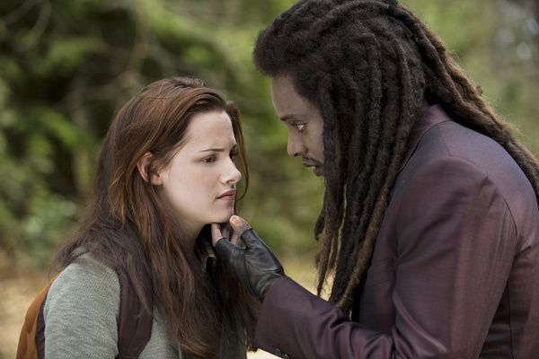 Edi Gathegi et Kristen Stewart. SND Edi Gathegi et Kristen Stewart. SND