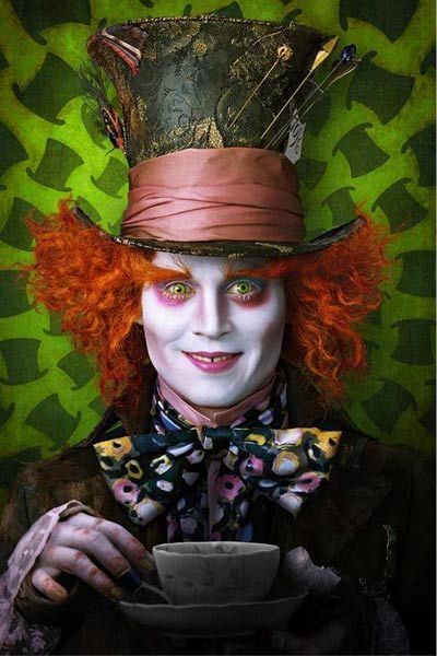 Johnny Depp, Tim Burton dans Alice au Pays des Merveilles (Photo) Johnny Depp, Tim Burton dans Alice au Pays des Merveilles (Photo)