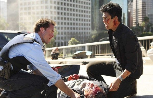 Joseph Fiennes et   John Cho. ABC Studios