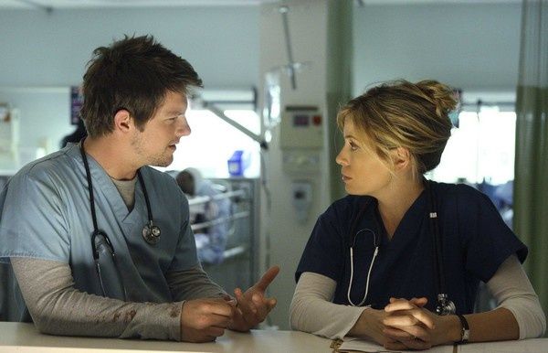 Zachary Knighton et Sonya Walger. ABC Studios
