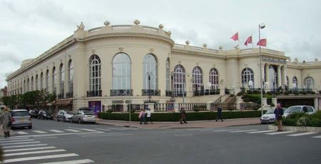 1 Casino von Deauville (Normandie) | Source | Author Hajotthu | Date