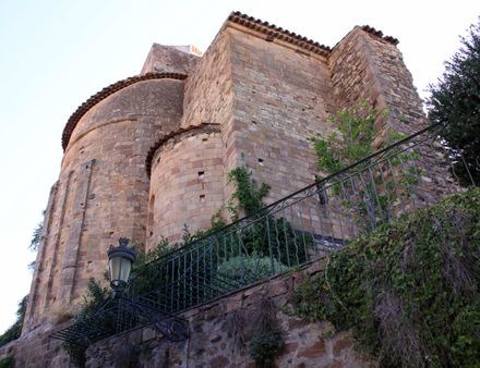1 Saint Raphael (Var, France), the medieval tower | Source | Author Ma