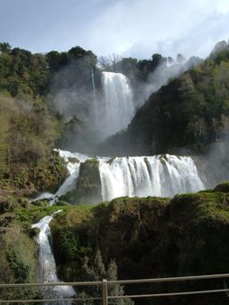 1 Cascata delle Marmore | Source | Author Croberto68 | Date | Permiss