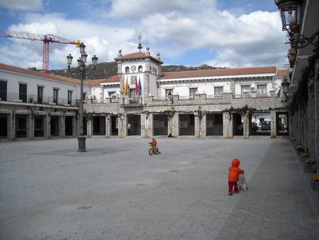1 Plaza Mayor and Town Hall, Hoyo de Manzanares, Madrid, Spain 1 Plaza