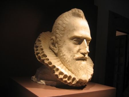 Scultura raffigurante il principe Malaspina
