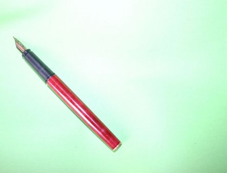 STYLO PLUME