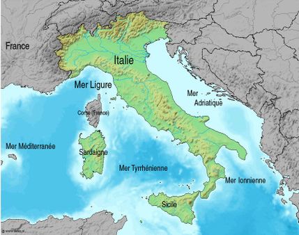 Noms des mers bordant l'Italie | Source sur fond de carte commons (res