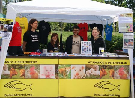 160411-stand-firaperlaterra-DefensAnimal-01