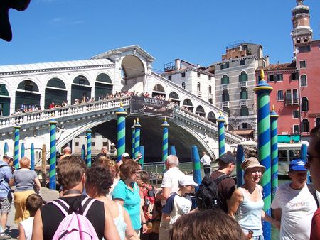 1 Rialtobrücke in Venedig | Source | Author Joeb07 | Date | Permissi
