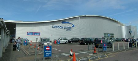 London Luton Airport | Source Personal picture | Date 2006-04-18 | Au