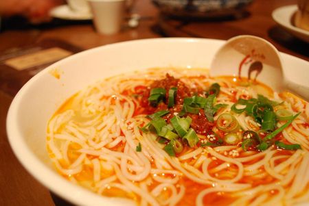 四川担担面 Spicy Szechuan Noodles in Soup - HuTong Dumpling Bar A