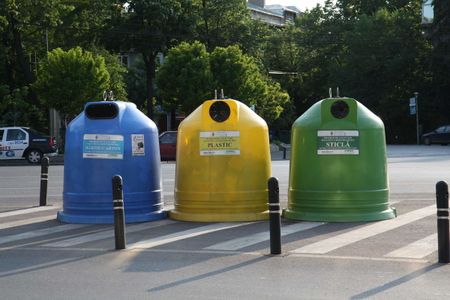 1 Picture of trashcans for waste sorting at Bucharest (Dorobani place)