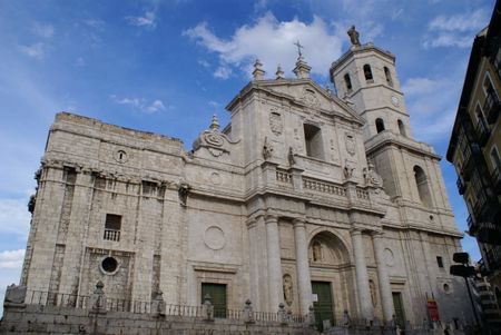 Valladolid España (Spain) - Catedral Se debió de empezar a construi
