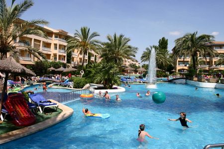 Piscina Prinsotel la dorada