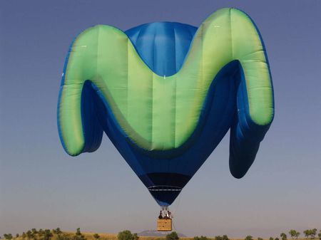 1 EC-KXC movistar IV balloon (Ultramagic) operated by paseosenglobo | 