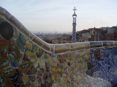 1 terrazza del Parco Guell a Barcellona. | Source | Author Phyrexian
