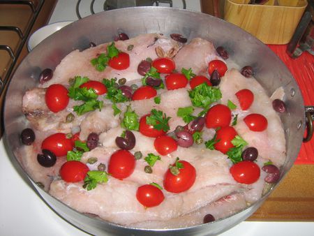 Merluzzo con pomodorini e olive