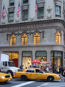 Elizabeth Arden & Zara shop (Shopping in the 5th Ave - New York)