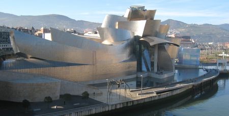 Revestimiento de fachada con metales