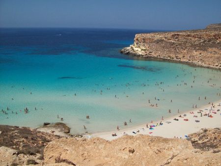 1 Beach oh Rabbit's Island in Lampedusa (Italy)1 Spiaggia dell'Isola d
