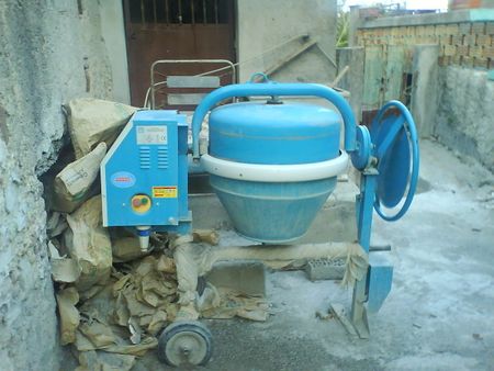 betoniera turchese